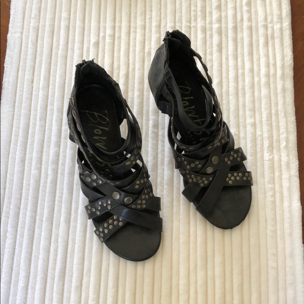 Strapped studded vegan leather with zipper size 7